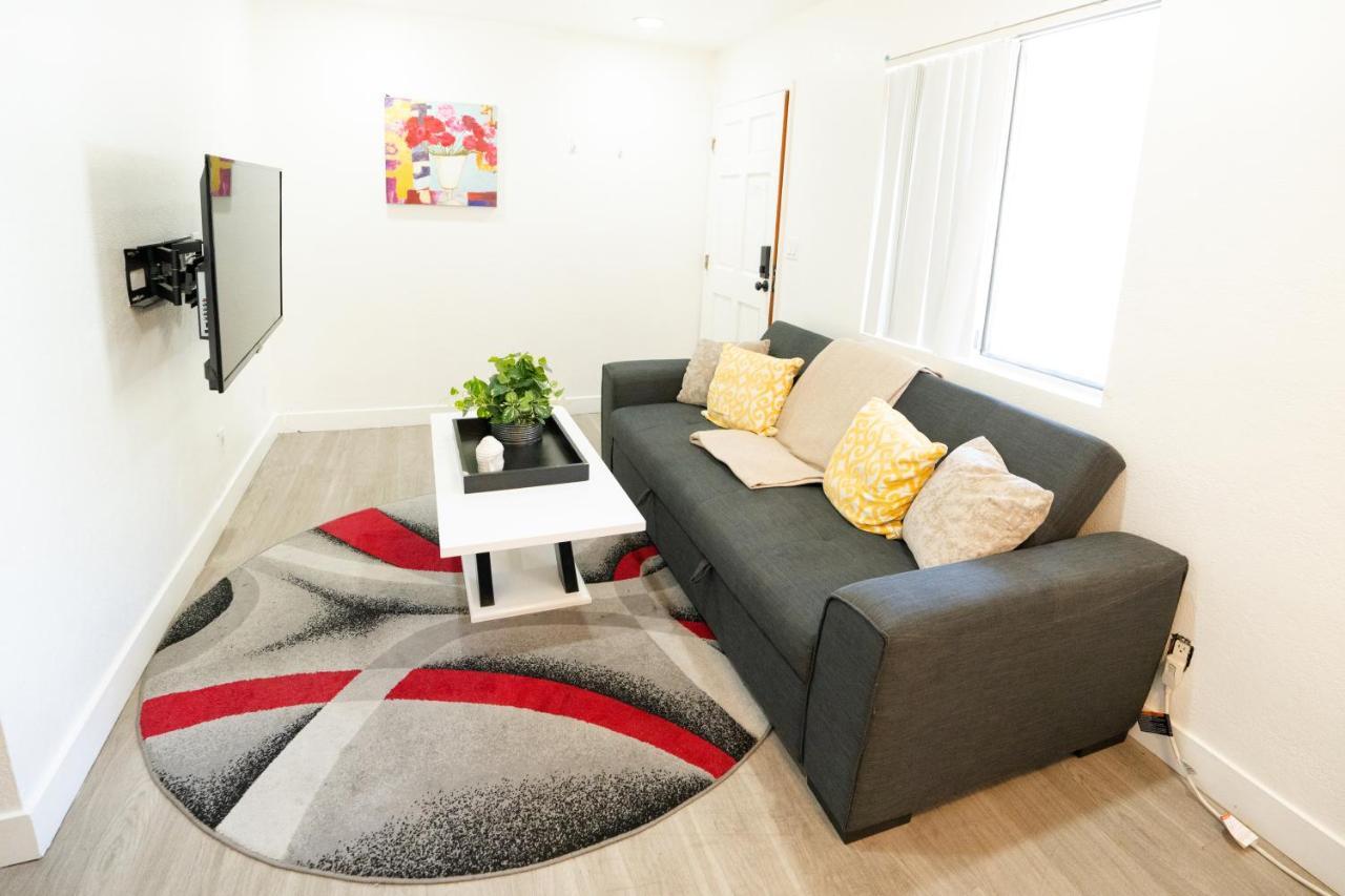 Cozy Small 2 Bedroom In Koreatown/Hollywood Лос-Анджелес Экстерьер фото