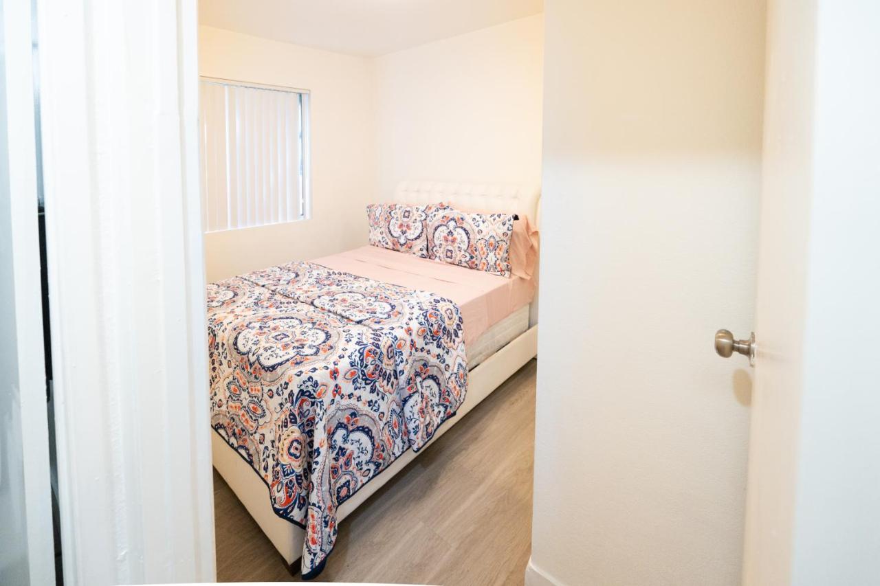 Cozy Small 2 Bedroom In Koreatown/Hollywood Лос-Анджелес Экстерьер фото